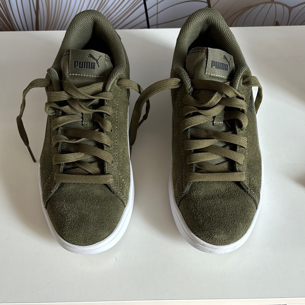 Puma Men's Olive Green Sneakers